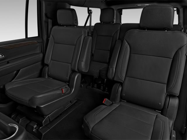 Used 2025 Chevrolet Suburban Z71 AWD/4WD image 11