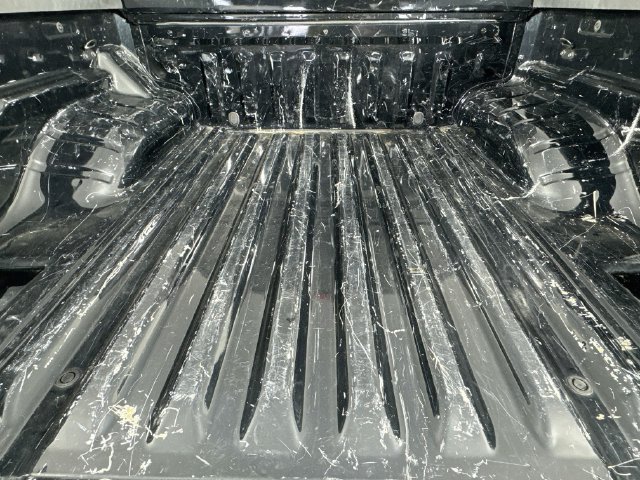 Used 2025 Nissan Frontier SV RWD image 32