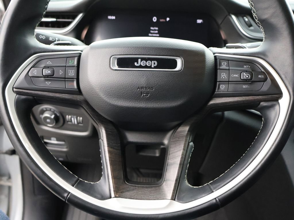 Used 2021 Jeep Grand Cherokee L Limited AWD/4WD image 35