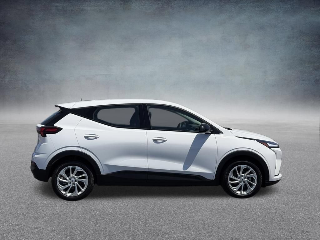 New 2027 Chevrolet Bolt LT w/ Comfort Package FWD image 2