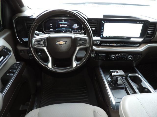 Certified 2024 Chevrolet Silverado 1500 LT w/ Z71 Off-Road Package AWD/4WD image 18