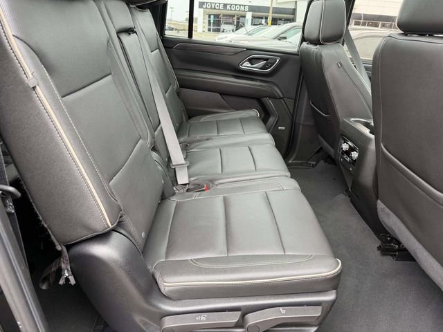 Used 2023 GMC Yukon XL SLT image 7