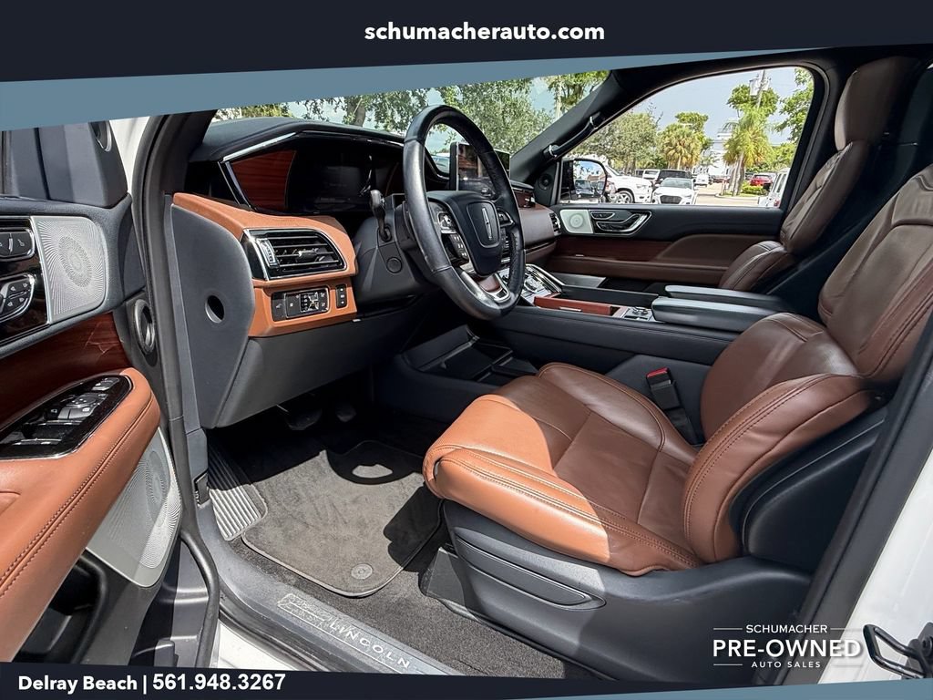Used 2022 Lincoln Navigator L Reserve RWD image 12