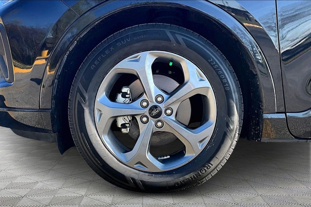 Certified 2023 Ford Escape ST-Line w/ Tech Pack #1 FWD image 8