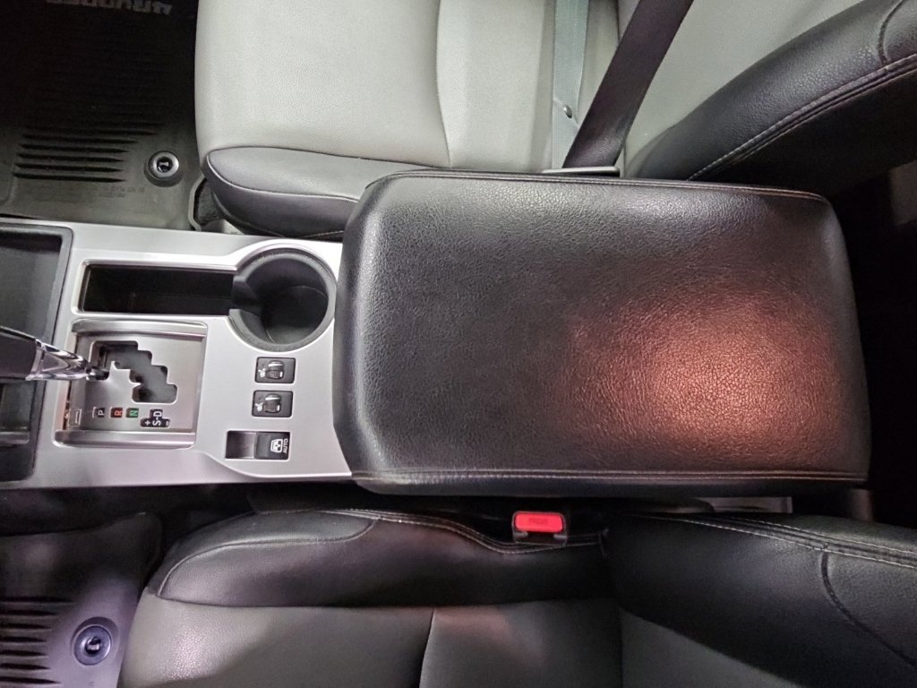 Used 2020 Toyota 4Runner SR5 Premium w/ Moonroof Package RWD image 20