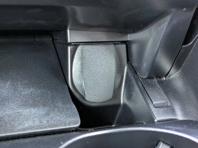 Used 2022 Mercedes-Benz GLC 300 w/ Premium Package Lite image 29