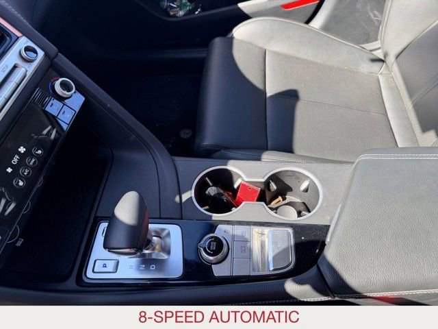 Used 2025 Genesis G70 2.5T image 12