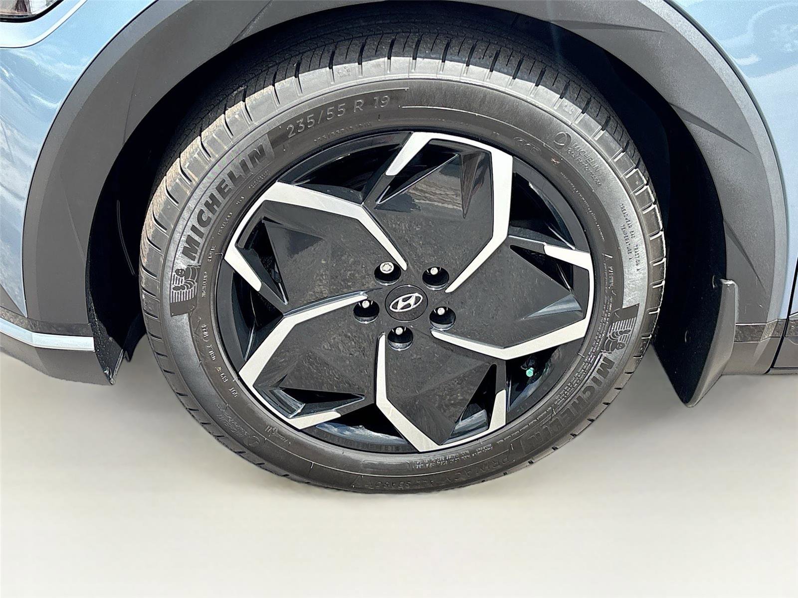 Used 2024 Hyundai Ioniq 5 SEL RWD image 30