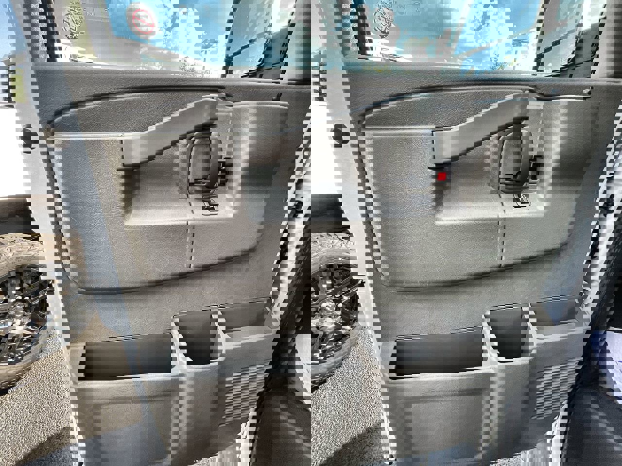 Used 2022 Chevrolet Express 3500 LS image 12