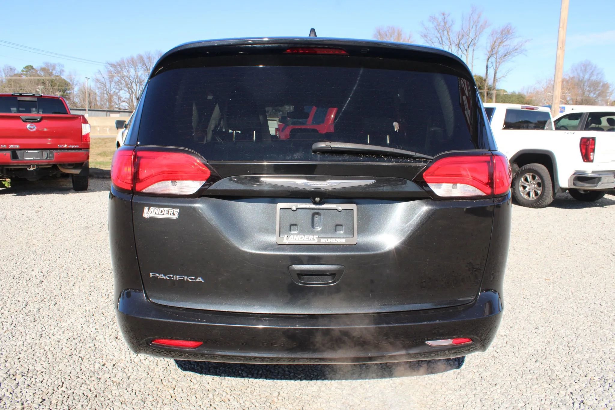 Used 2017 Chrysler Pacifica LX image 9
