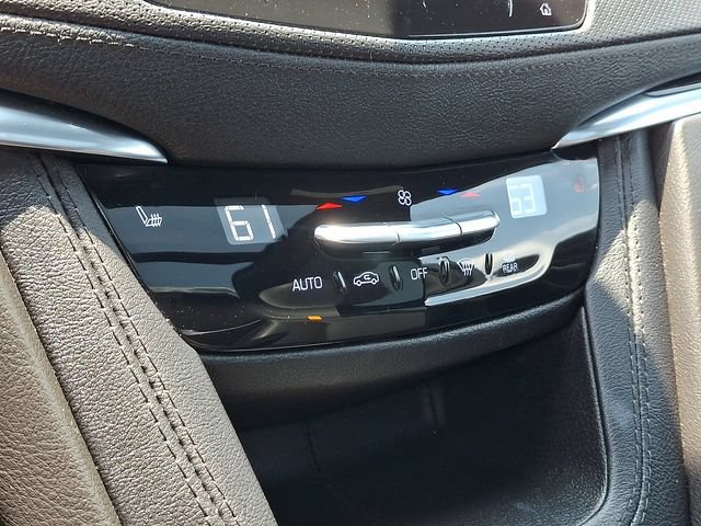 Used 2023 Cadillac XT5 Premium Luxury AWD/4WD image 13