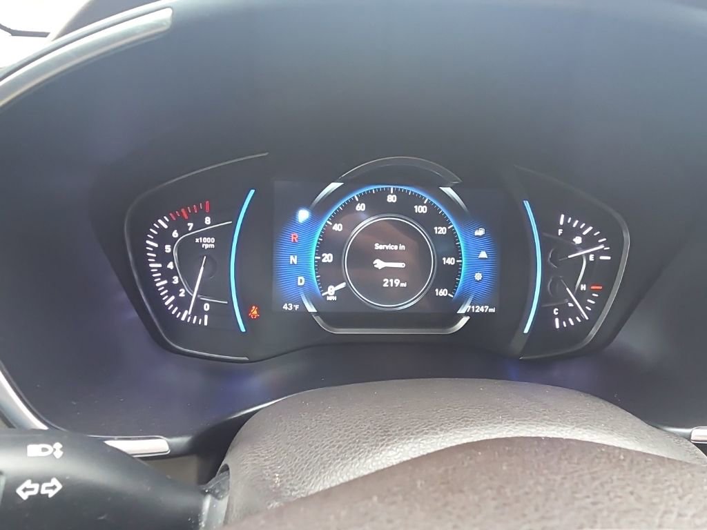 Used 2019 Hyundai Santa Fe SEL image 15