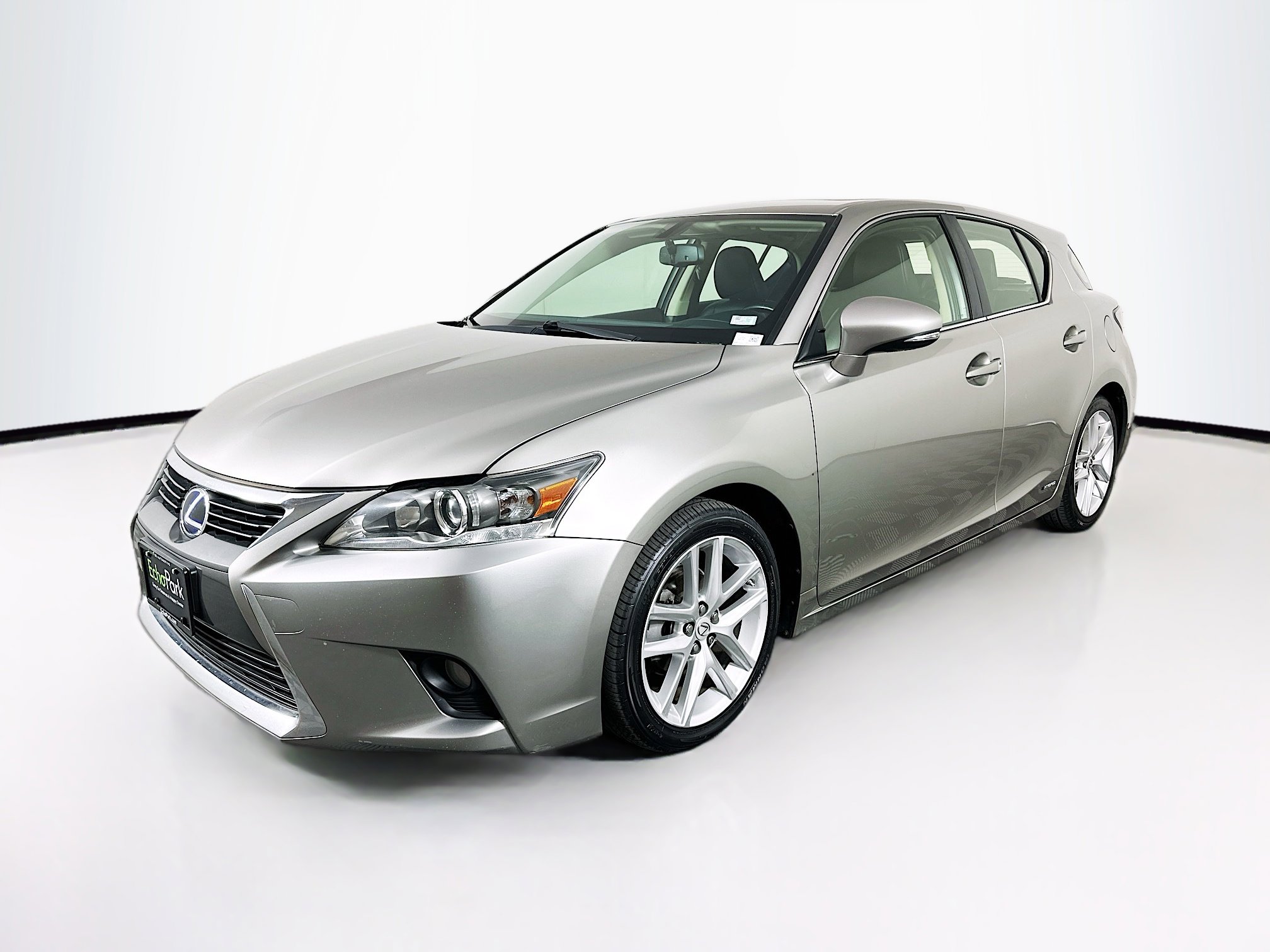 Used 2017 Lexus CT 200h w/ Seat Comfort Package FWD image 3