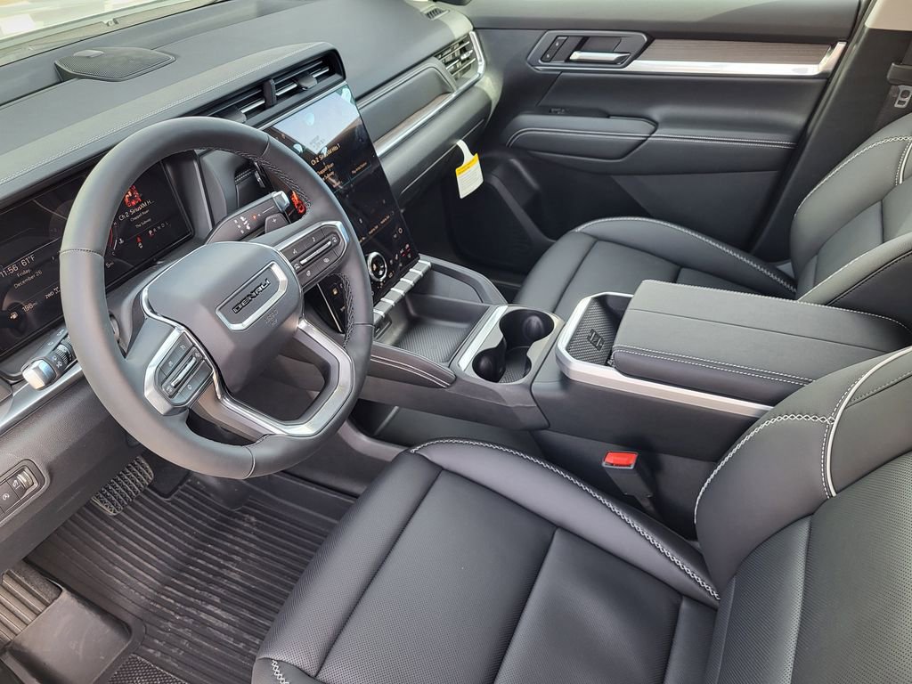 New 2026 GMC Terrain Denali w/ LPO, Floor Liner Package image 8