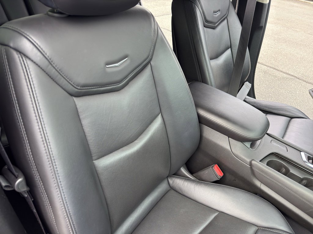 Used 2019 Cadillac XT5 Luxury w/ LPO, Radiant Package image 31