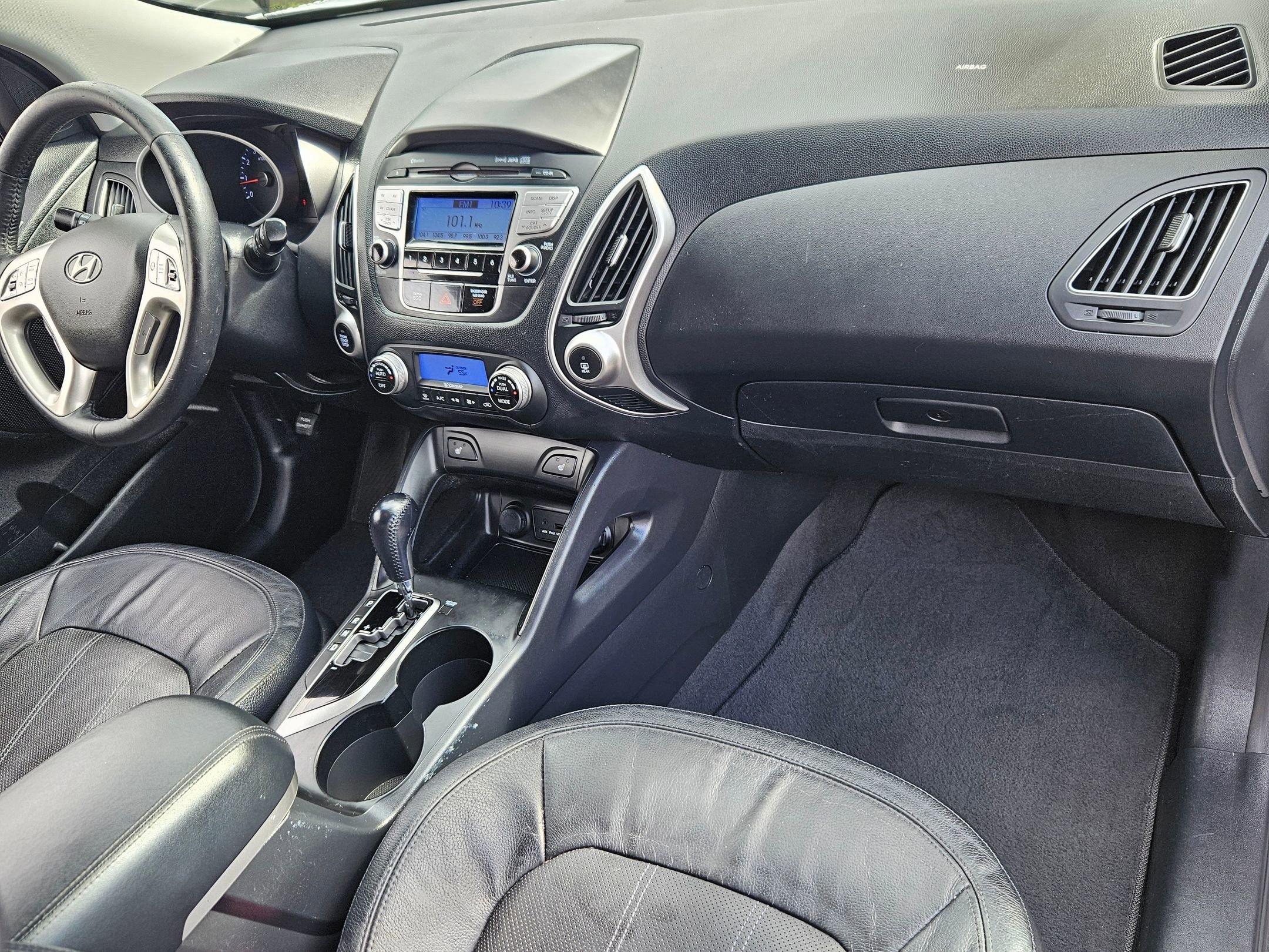 Used 2013 Hyundai Tucson Limited image 26