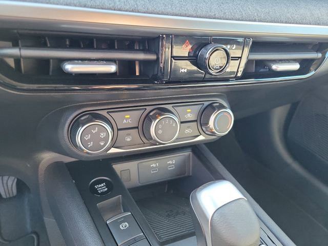Used 2025 Nissan Kicks SV w/ Charging Package FWD image 22