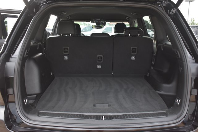 Used 2024 Jeep Grand Cherokee Altitude RWD image 16