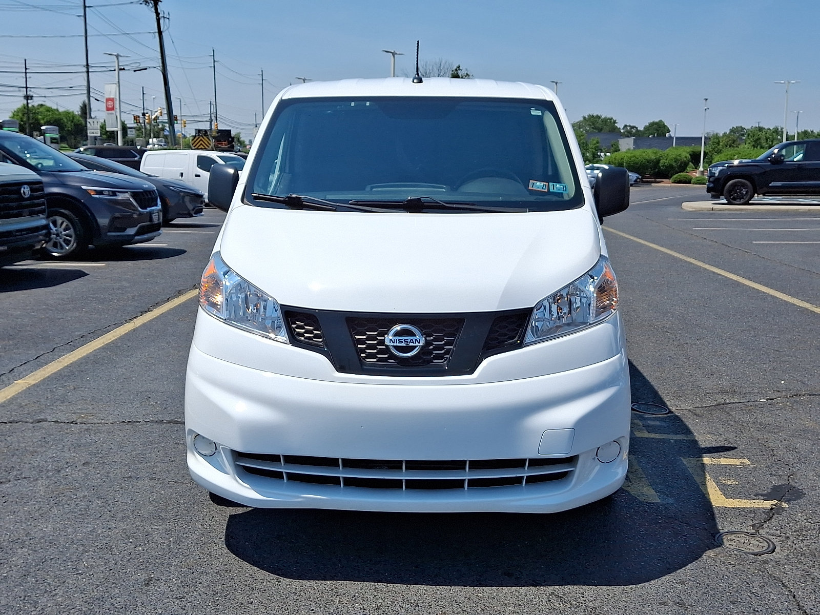 Used 2021 Nissan NV200 S FWD image 2