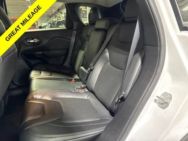 Certified 2021 Jeep Cherokee Latitude Plus AWD/4WD image 29