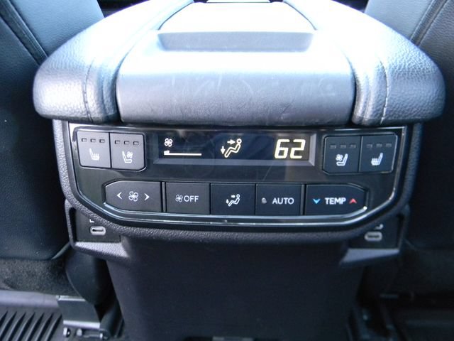 Used 2024 Toyota Grand Highlander AWD image 22