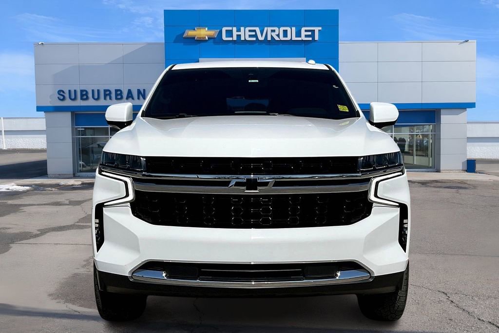 Used 2021 Chevrolet Suburban LS image 3