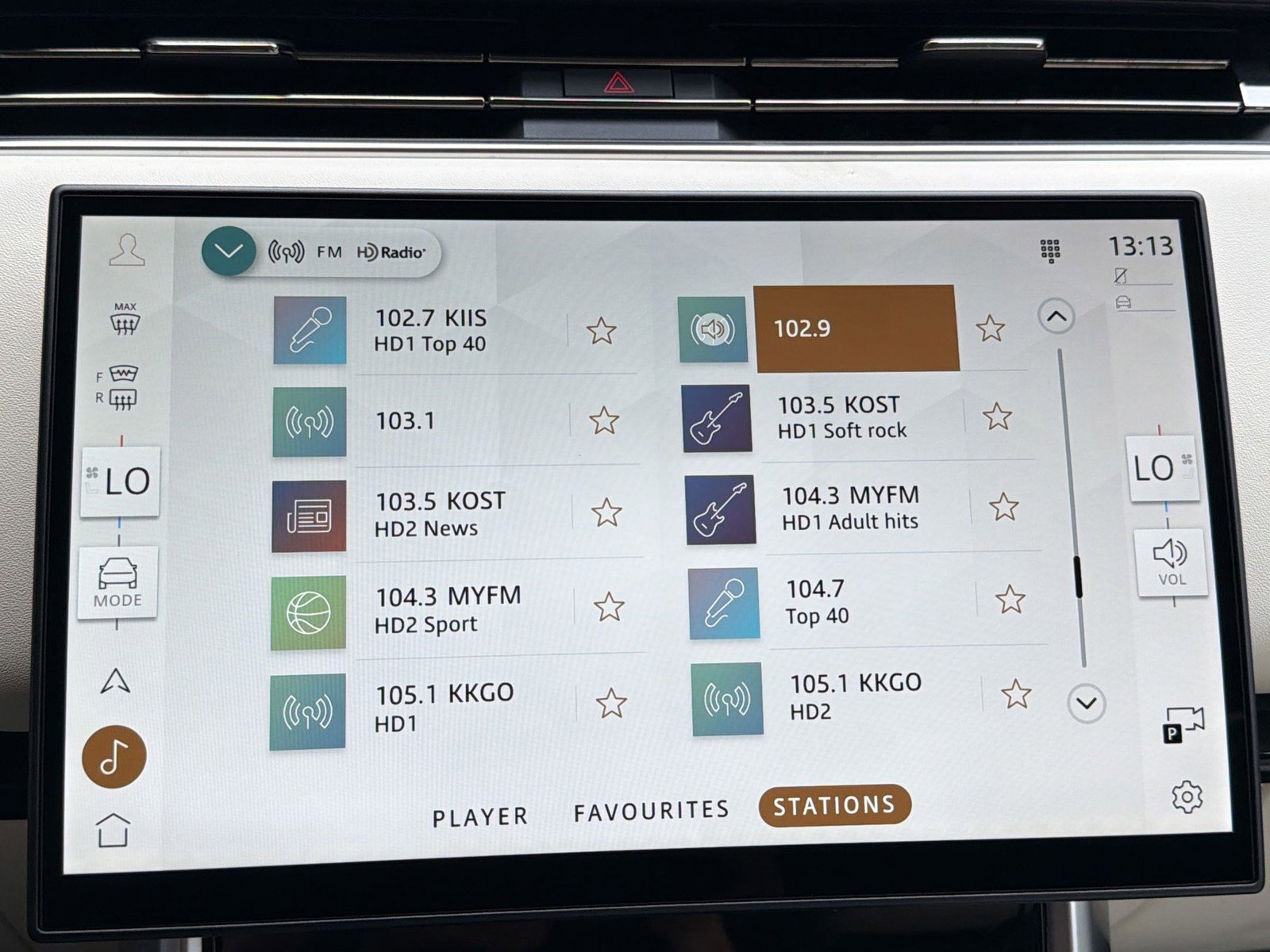 New 2026 Land Rover Range Rover SE image 27