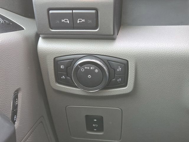 Used 2016 Ford F150 XLT w/ Equipment Group 302A Luxury image 11