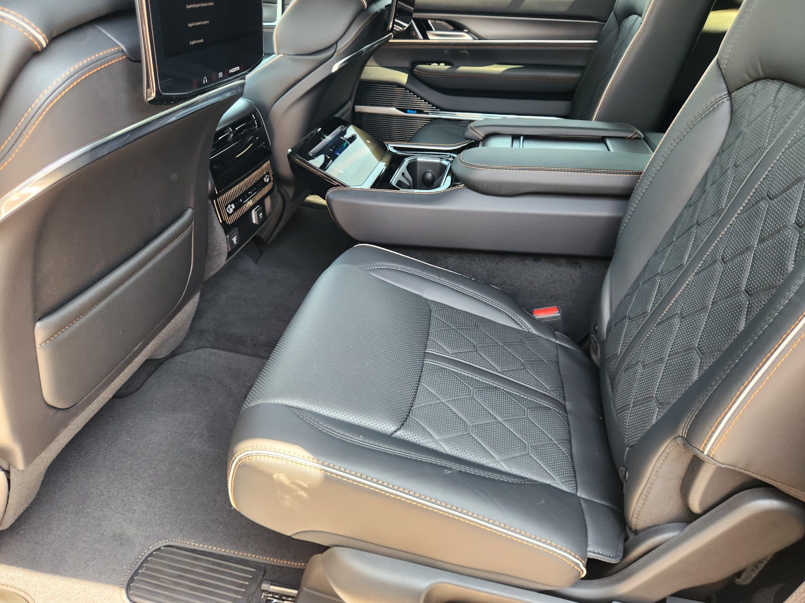 New 2026 Jeep Grand Wagoneer L Summit AWD/4WD image 22