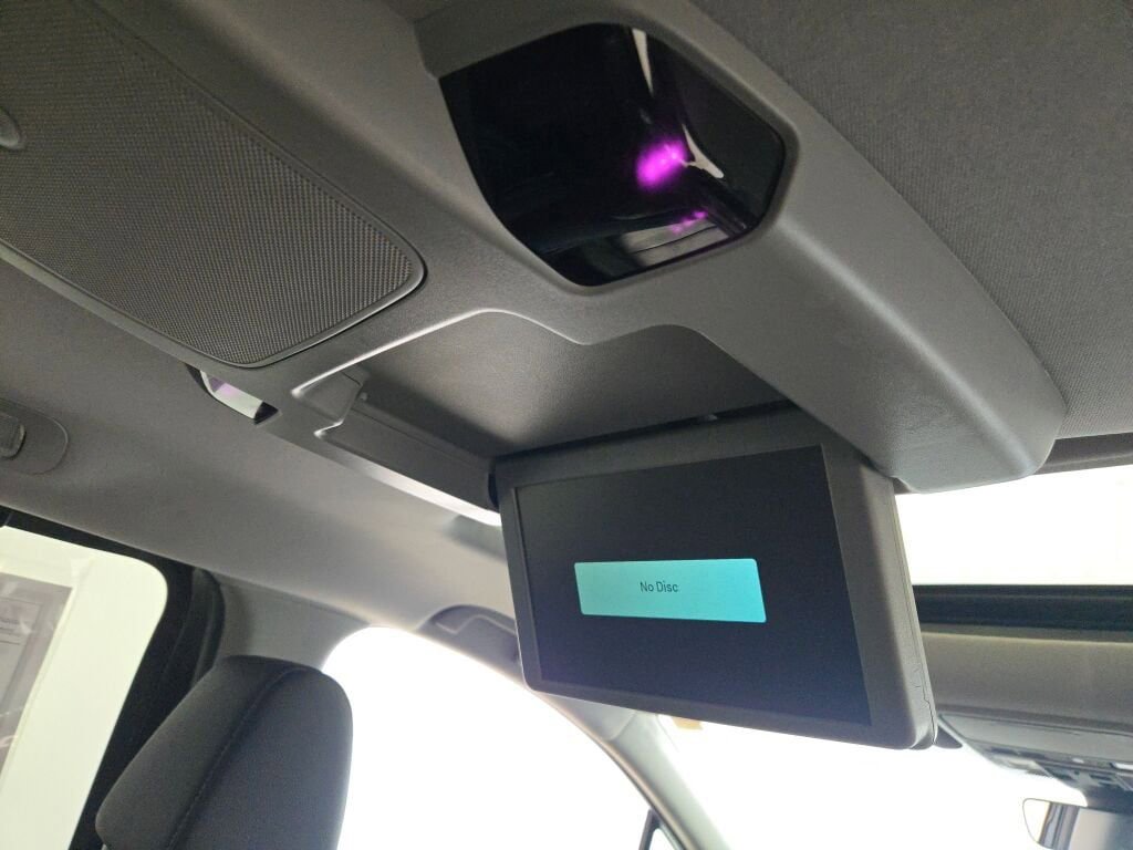 Used 2023 Honda Odyssey Touring image 11