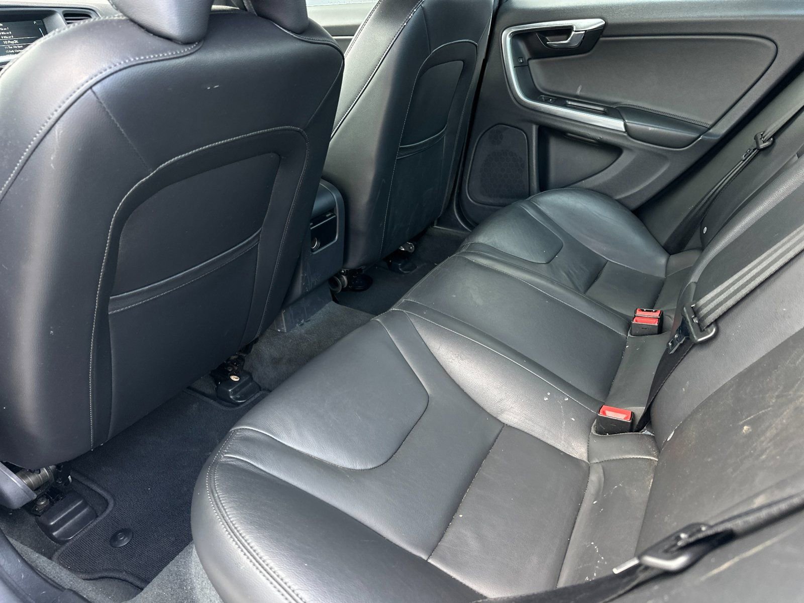 Used 2016 Volvo S60 T5 Premier image 11