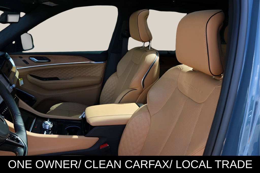 Used 2026 Jeep Grand Cherokee Summit w/ Obsidian Package AWD/4WD image 12