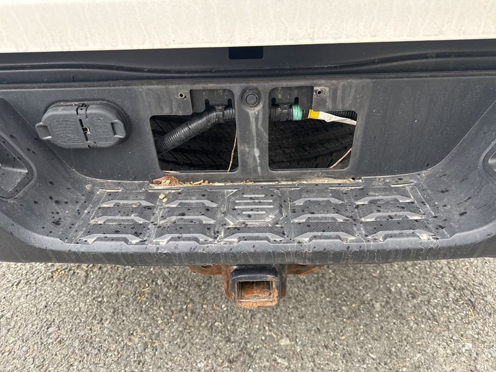 Used 2021 Toyota Tacoma SR5 w/ Technology Package image 8