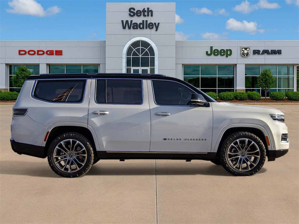 Used 2024 Jeep Grand Wagoneer Series III w/ HD Trailer Tow Package image 8