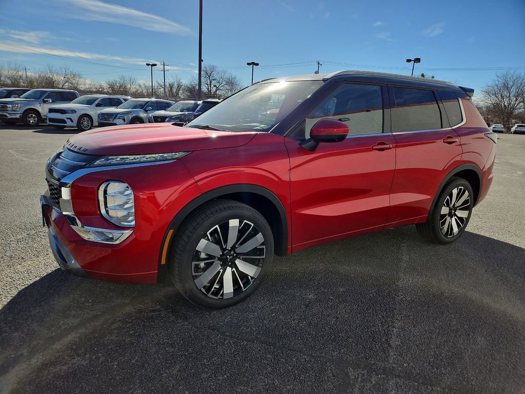 New 2026 Mitsubishi Outlander SEL image 5