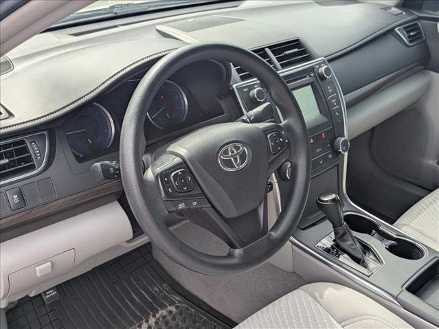 Used 2016 Toyota Camry LE FWD image 9