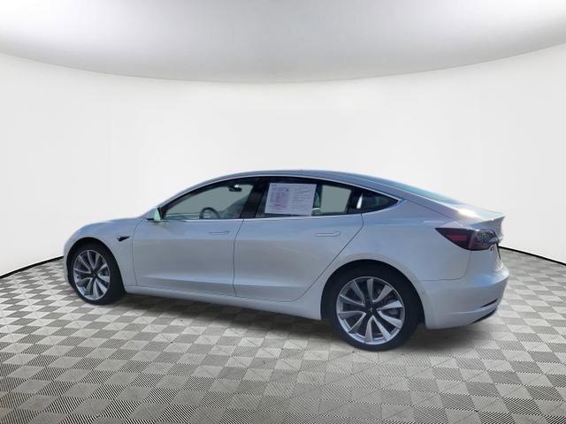Used 2020 Tesla Model 3 Standard Range Plus image 5