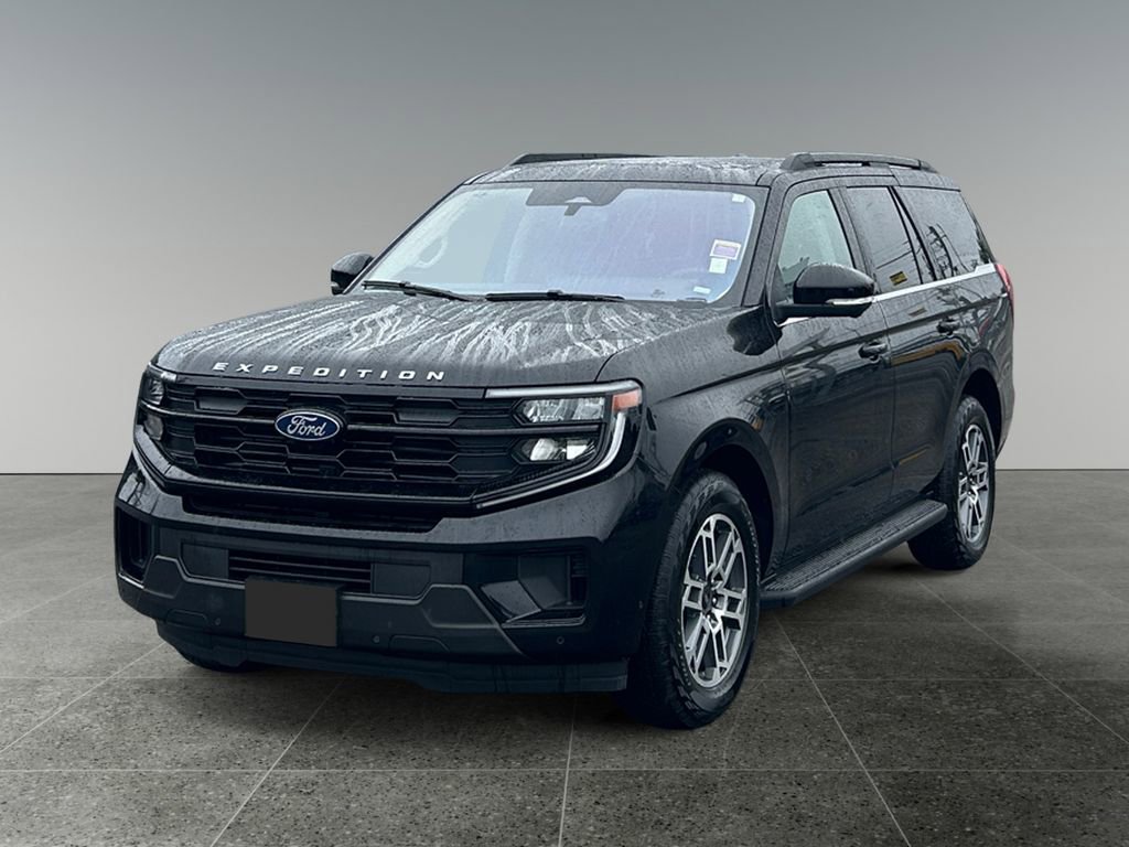 Used 2025 Ford Expedition Active image 3