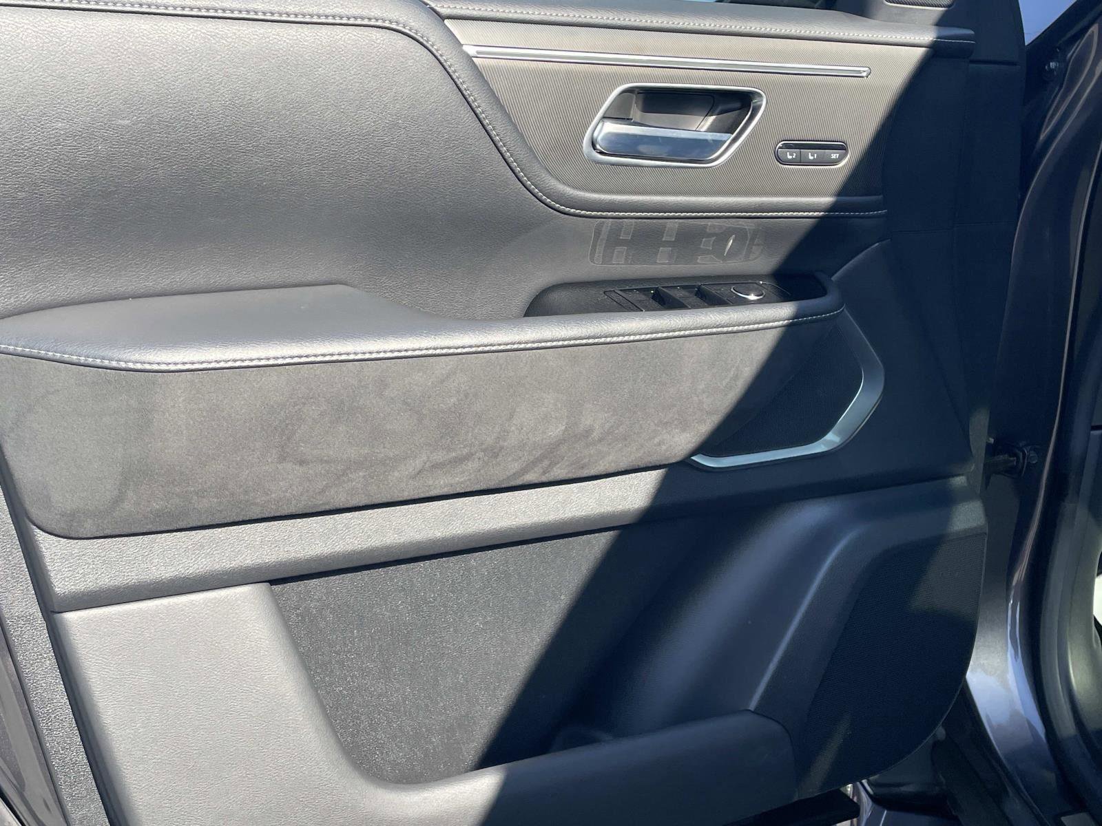 Certified 2025 INFINITI QX80 Luxe image 14