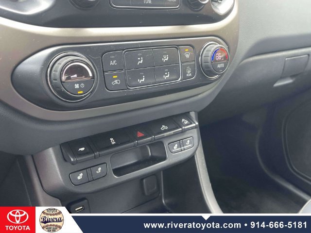 Used 2018 Chevrolet Colorado Z71 AWD/4WD image 30