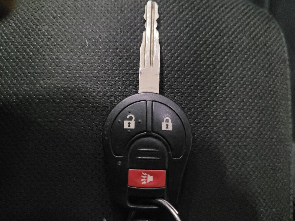 Used 2014 Nissan Rogue S AWD/4WD image 32
