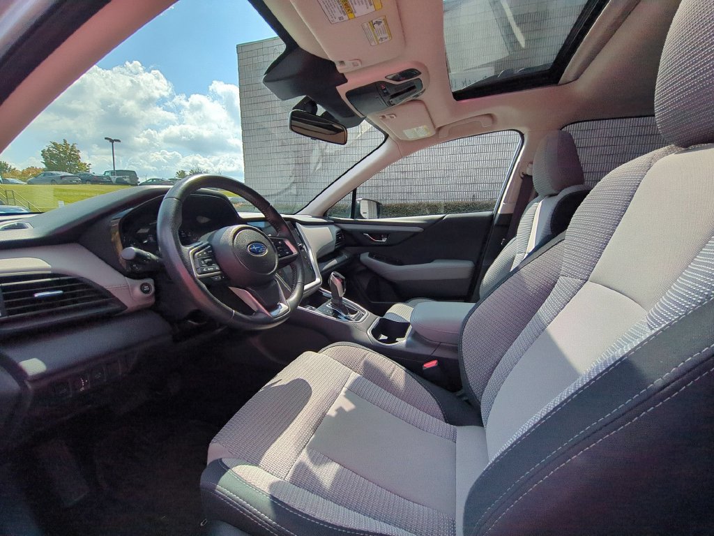 Used 2025 Subaru Outback Premium AWD/4WD image 15