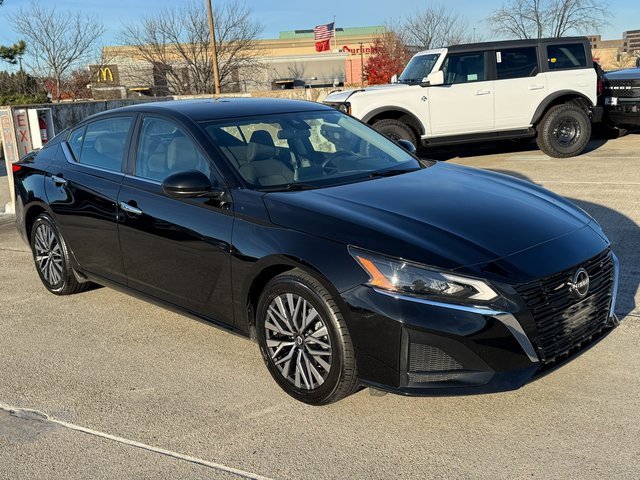Used 2023 Nissan Altima 2.5 SV image 6