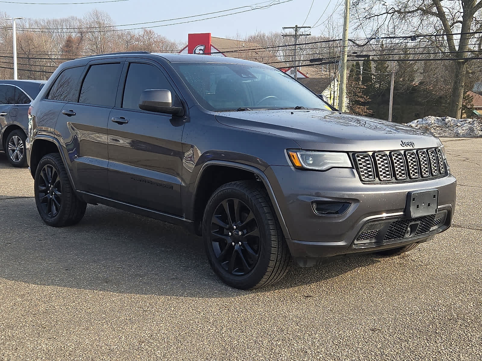 Used 2020 Jeep Grand Cherokee Altitude image 4