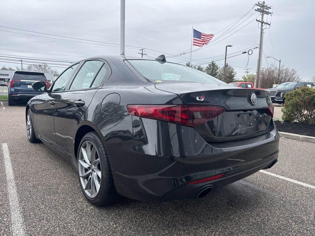 Used 2023 Alfa Romeo Giulia Sprint AWD/4WD image 8
