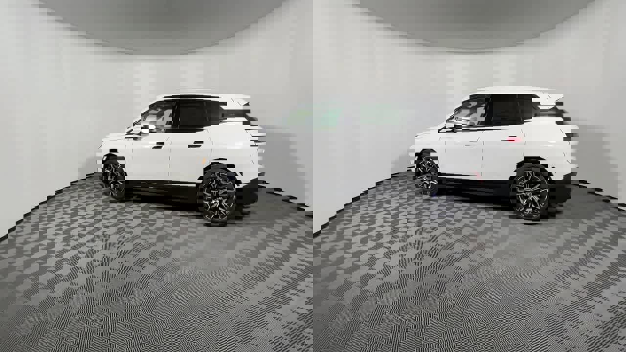 New 2022 BMW iX xDrive50 w/ Convenience Package image 10