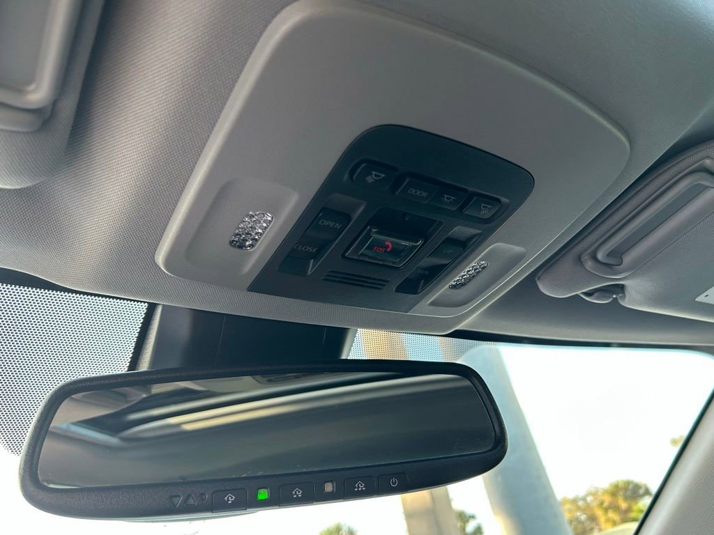 Used 2024 Toyota Camry SE w/ Convenience Package image 25