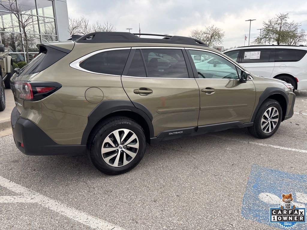 Used 2024 Subaru Outback Premium image 29