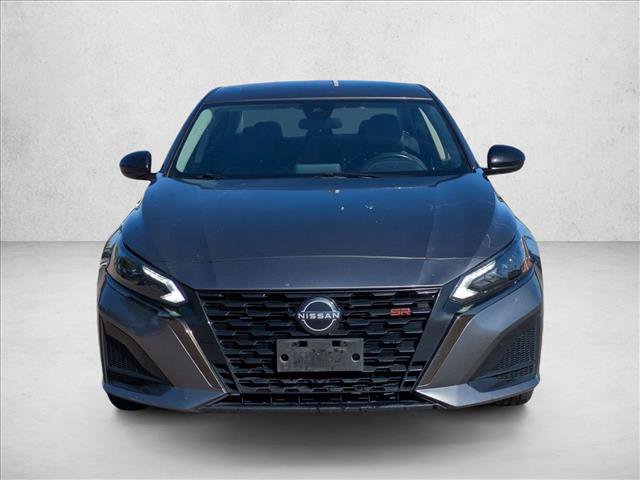Used 2023 Nissan Altima 2.5 SR video 2