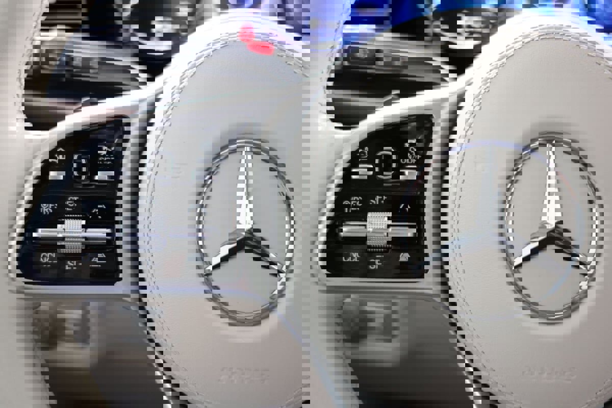 Used 2023 Mercedes-Benz Maybach GLS 600 4MATIC image 27